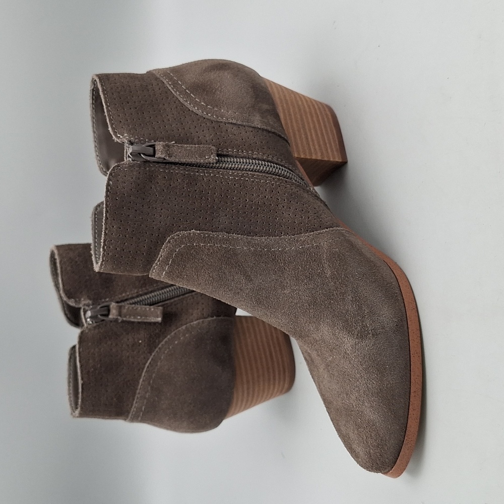 Violet & Red Carley Sz 7 Women's Zip up Bootie Heels - Picture 8 of 12